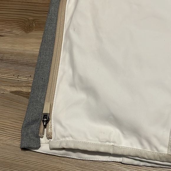 Athleta Ski Pants White Gray Zippered pockets Women’s L Adjustable Snowboarding - Picture 8 of 15